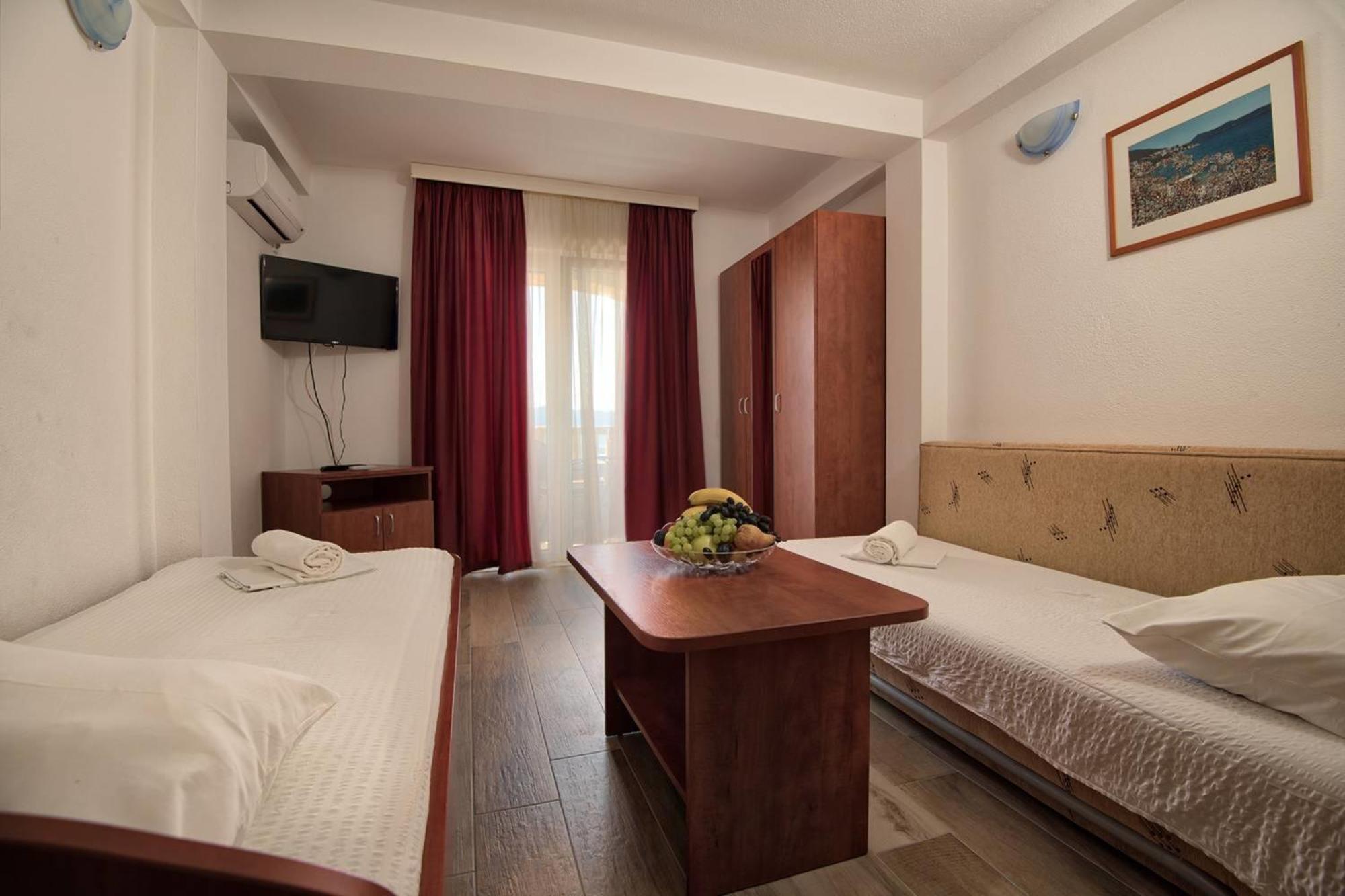 Apartments Bona Neum Quarto foto